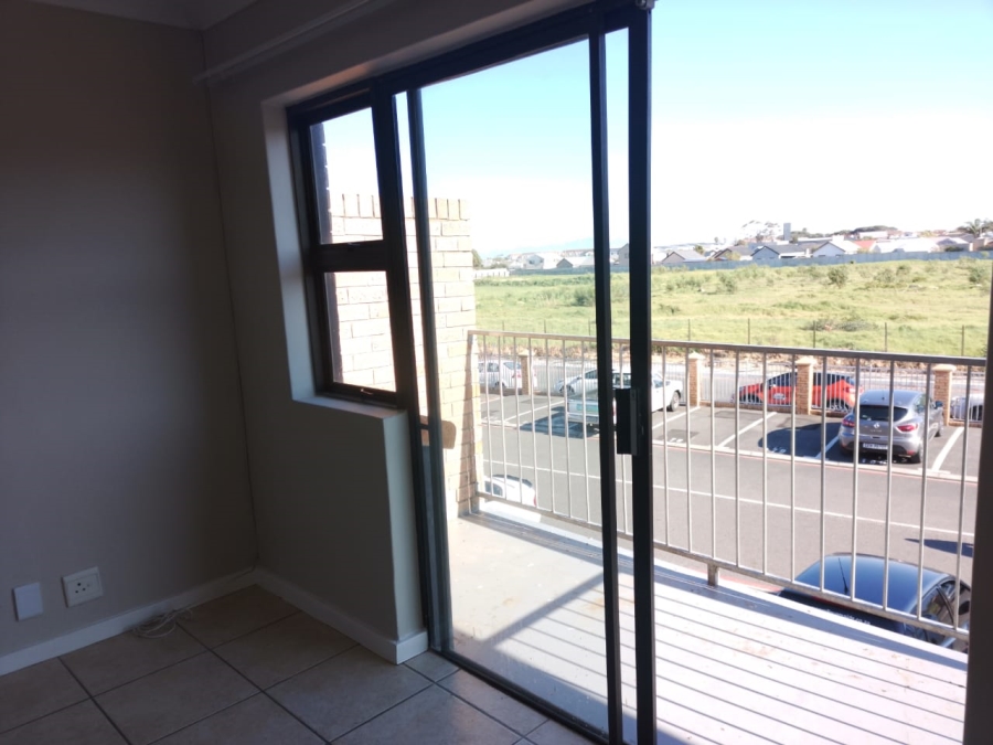 2 Bedroom Property for Sale in Pine Acres Western Cape